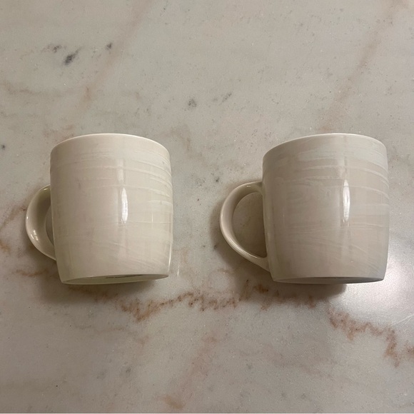 Set Of Two Starbucks Coffee Cups 2020 White Swirl Wind Winter New Bone China - Picture 2 of 5